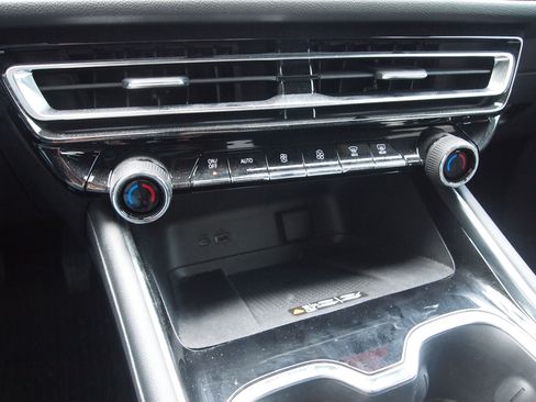 Used 2024 Chevrolet Traverse RS w/ LPO, Floor Liner Package image 20