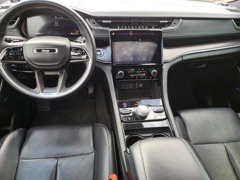 Used 2021 Jeep Grand Cherokee L Overland w/ Luxury Tech Group IV AWD/4WD image 22