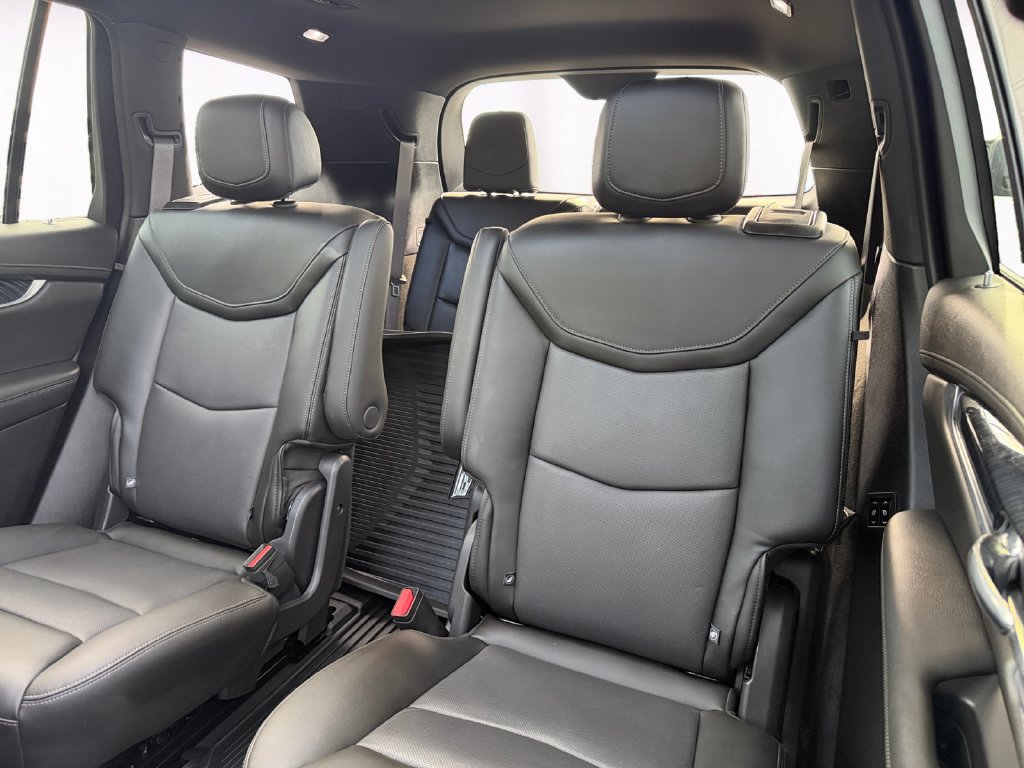 Used 2024 Cadillac XT6 Premium Luxury w/ LPO, Floor Liner Package AWD/4WD image 13
