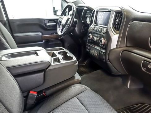 Used 2022 GMC Sierra 2500 SLE w/ SLE Value Package; AWD/4WD image 33