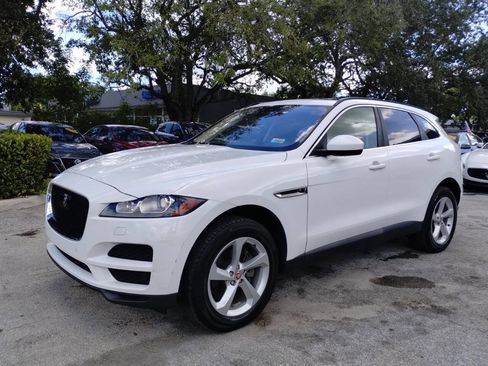 Used 2019 Jaguar F-PACE Premium AWD/4WD image 3