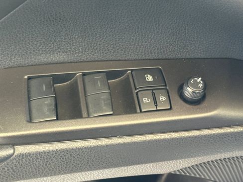 Used 2024 Toyota Camry SE w/ Convenience Package FWD image 12