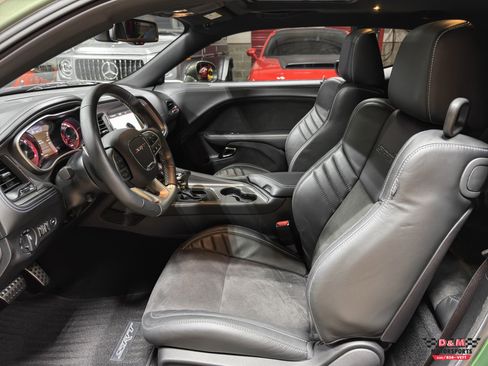 Used 2023 Dodge Challenger SRT Hellcat image 13