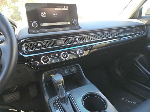 Used 2024 Honda Civic EX-L image 33