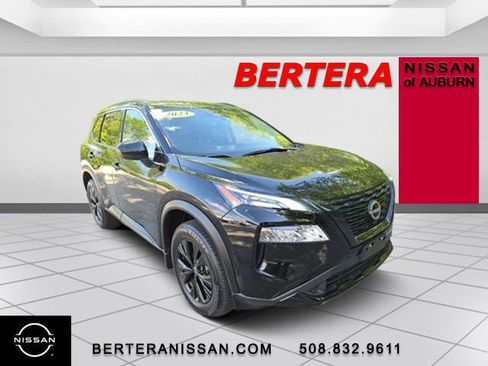 Used 2023 Nissan Rogue SV w/ SV Premium B Package AWD/4WD image 3