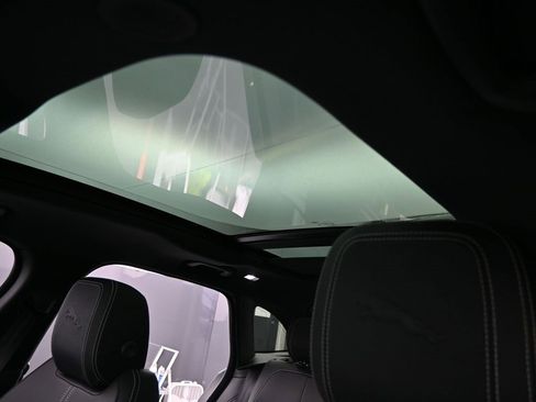 Certified 2026 Jaguar F-PACE R-Dynamic S image 28