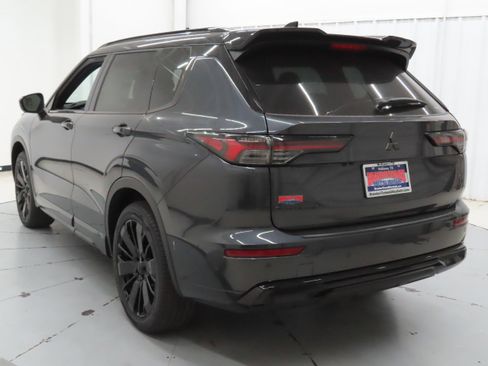 New 2026 Mitsubishi Outlander SEL Black Edition AWD/4WD image 6