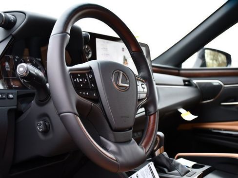 New 2025 Lexus ES 350 Luxury image 12