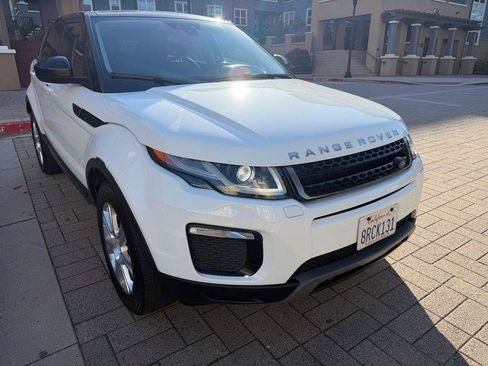 Used 2017 Land Rover Range Rover Evoque SE Premium AWD/4WD image 32