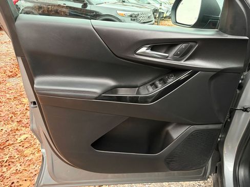 Used 2025 Chevrolet Equinox LT image 20