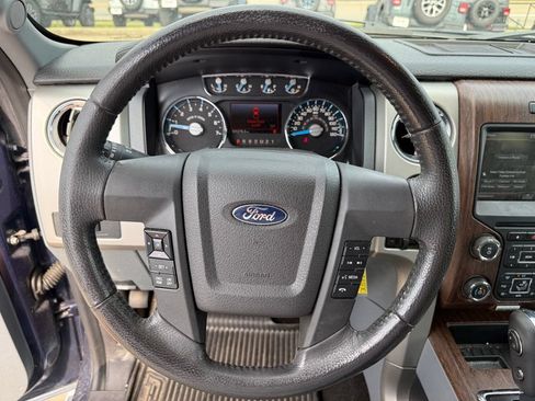 Used 2014 Ford F150 Lariat w/ Equipment Group 502A Luxury AWD/4WD image 16