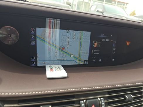 Used 2018 Lexus LS 500 AWD w/ Luxury Package image 20
