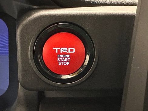 Used 2024 Toyota Tacoma TRD Off-Road image 12