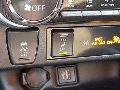 Certified 2024 Toyota RAV4 XLE image 26