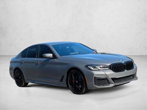 Used 2023 BMW 530i w/ M Sport Package image 3