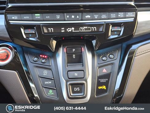 Used 2025 Honda Odyssey Elite image 21