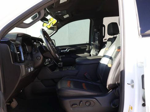 Used 2025 GMC Sierra 1500 AT4 AWD/4WD image 8