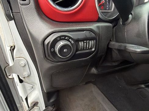 Used 2021 Jeep Wrangler Unlimited Rubicon w/ Xtreme Recon 35" Tire Package image 22