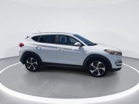 Used 2016 Hyundai Tucson Sport FWD image 9