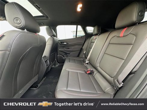 New 2026 Chevrolet Trax RS w/ Sunroof Package image 27