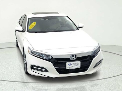 Used 2020 Honda Accord EX image 2