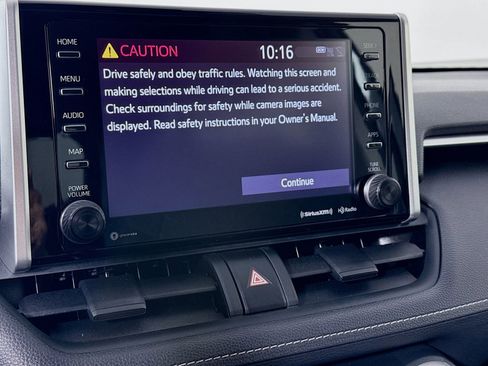 Used 2019 Toyota RAV4 XLE w/ Convenience Package AWD/4WD image 14