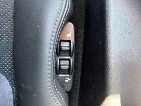 Used 2024 Nissan Z Performance w/ Floor Mat Package RWD image 15
