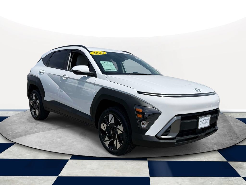Used 2024 Hyundai Kona SEL AWD/4WD image 1
