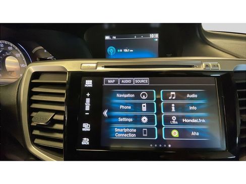 Used 2016 Honda Accord Touring image 12