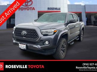 Used 2022 Toyota Tacoma Limited video 1