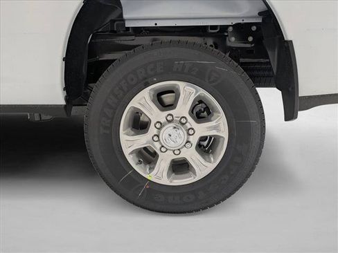 New 2026 RAM 2500 Big Horn AWD/4WD image 15