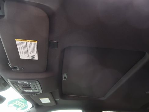 Certified 2022 GMC Sierra 1500 AT4 w/ AT4 Premium Package image 12