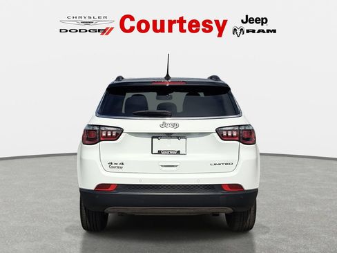 Certified 2024 Jeep Compass Limited AWD/4WD image 5