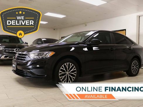 Used 2019 Volkswagen Jetta SE w/ Cold Weather Package FWD image 1