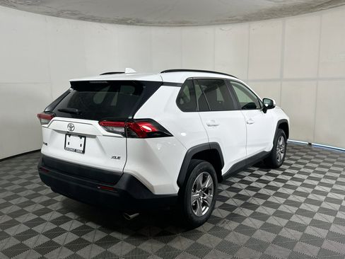 Used 2023 Toyota RAV4 XLE w/ Convenience Package FWD image 3