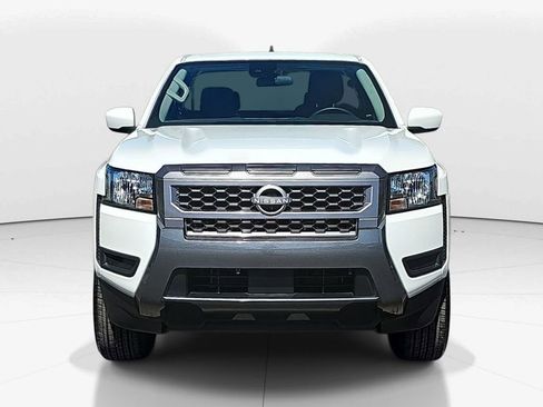Used 2025 Nissan Frontier SV RWD image 12