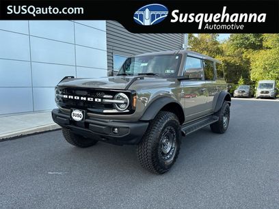 New 2025 Ford Bronco Outer Banks w/ Sasquatch Package