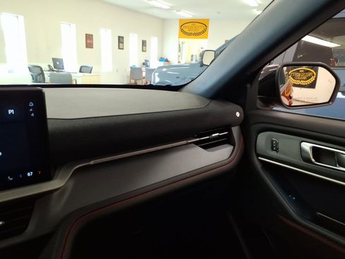 New 2026 Ford Explorer ST-Line w/ ST-Line Street Pack image 11