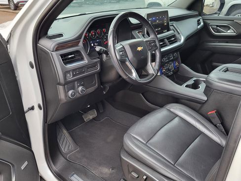 Used 2021 Chevrolet Tahoe LT w/ Rear Media and Nav Package image 16