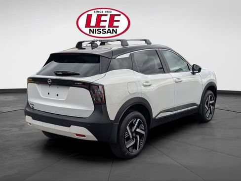 New 2026 Nissan Kicks SV w/ SV Premium Package FWD image 3