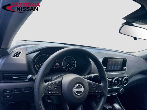 Used 2024 Nissan Sentra S FWD image 11