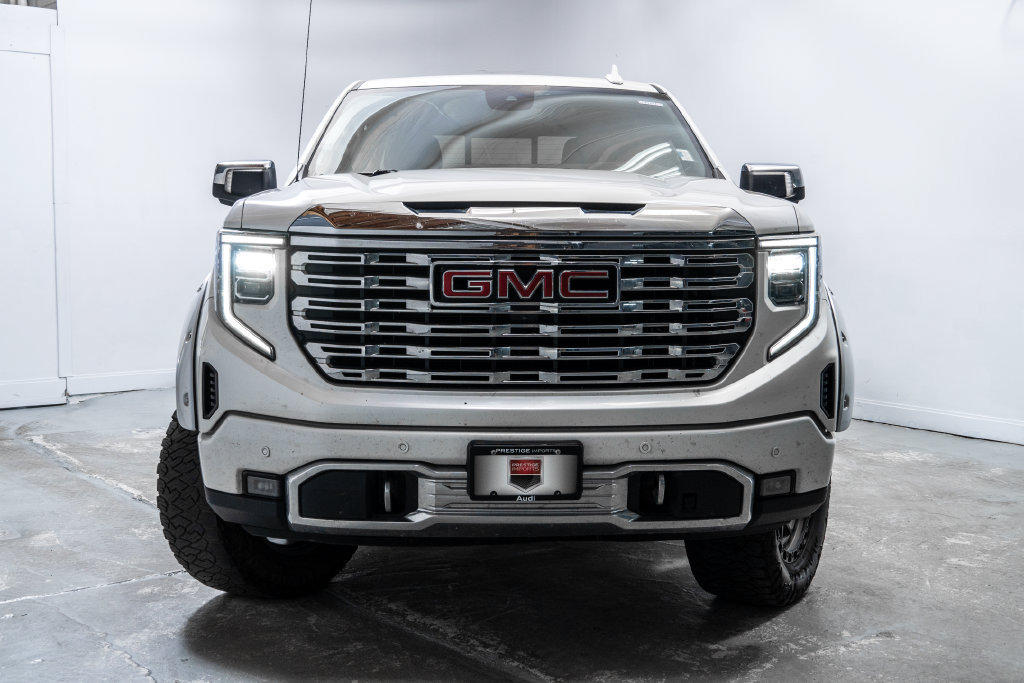 Used 2023 GMC Sierra 1500 Denali AWD/4WD image 9