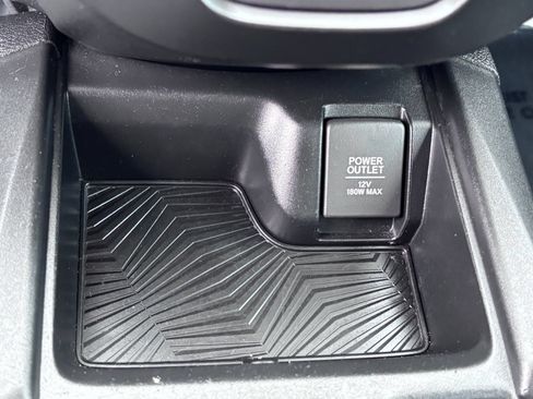 Used 2018 Honda CR-V Touring image 34