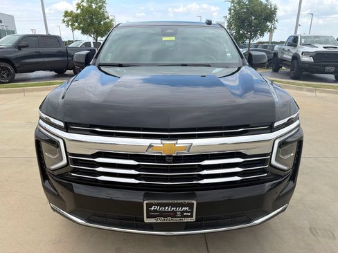 Used 2025 Chevrolet Tahoe LT RWD image 8