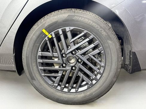 New 2026 Nissan Sentra SV image 24