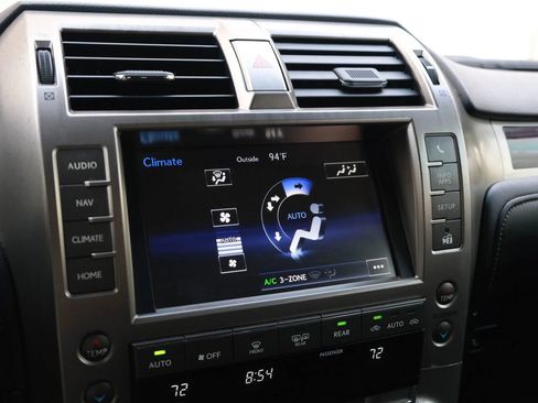 Used 2017 Lexus GX 460 Premium w/ Premium Package AWD/4WD image 41