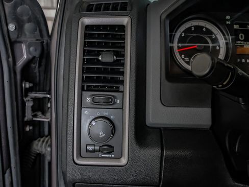 Used 2014 RAM 1500 Express image 23