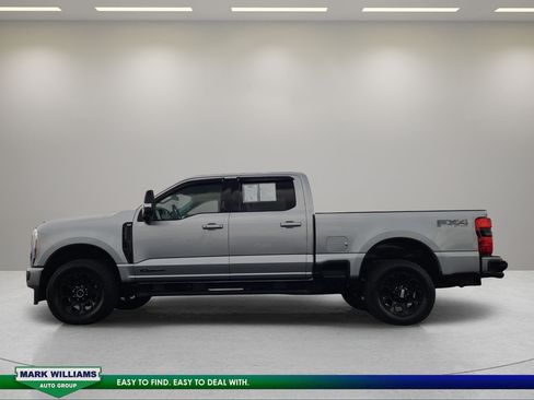 Used 2024 Ford F250 XLT w/ Black Appearance Package AWD/4WD image 7