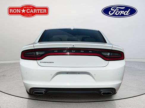 Used 2023 Dodge Charger SXT RWD image 5