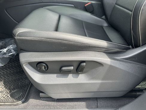 Used 2023 Volkswagen Atlas SE w/ Panoramic Sunroof Package FWD image 21